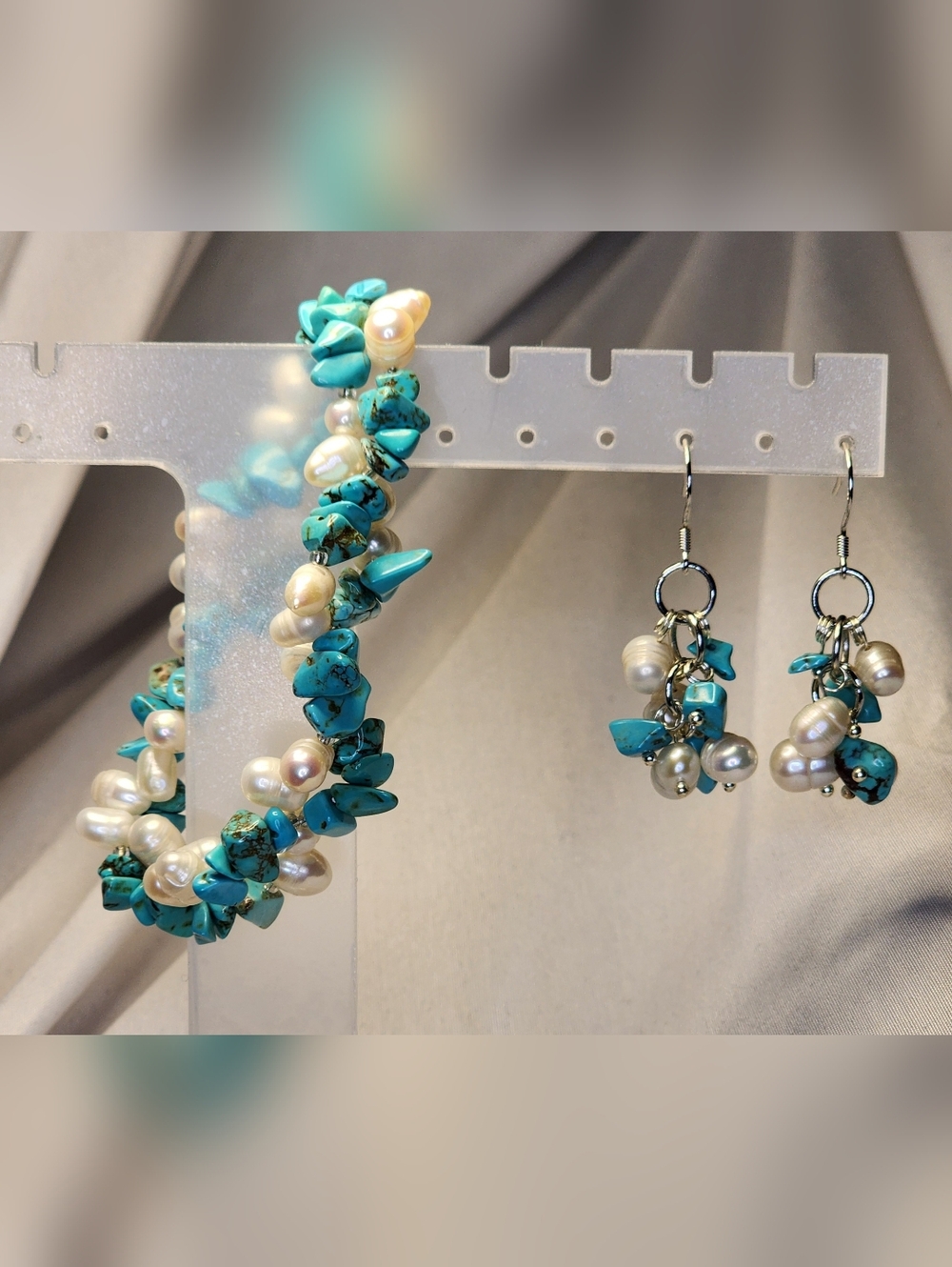 Turquoise Chip & Pearl Cluster Bracelet and Earrings Set - Women Jewelry